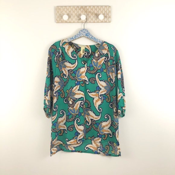 Sold Francesc’s green Gold Leaf  blouse size small - Picture 6 of 6